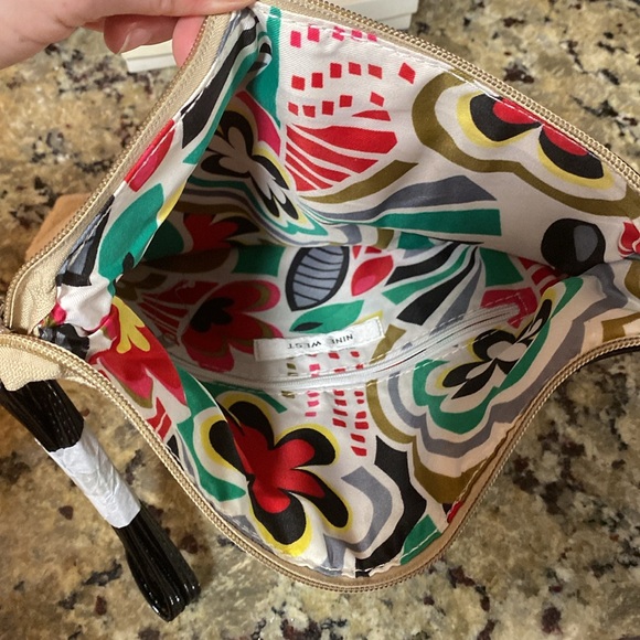 Tan canvas with black patent leather accent clutch purse - Picture 4 of 6